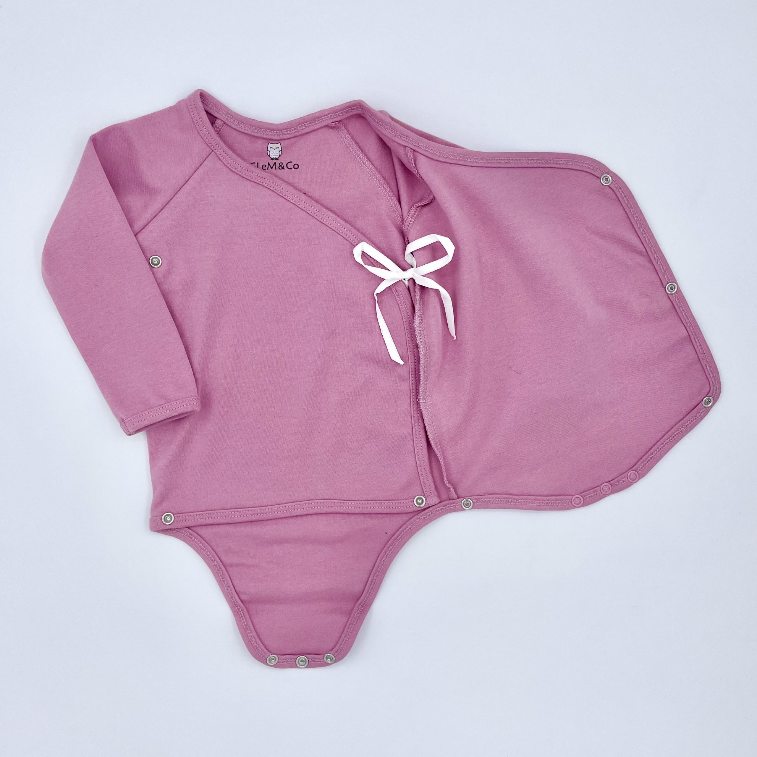 Ensembles, coffrets, cadeaux enchanteurs pour des bébés &parents heureux